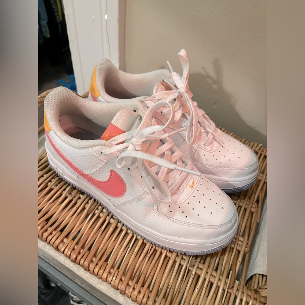 Women’s Air Force Ones